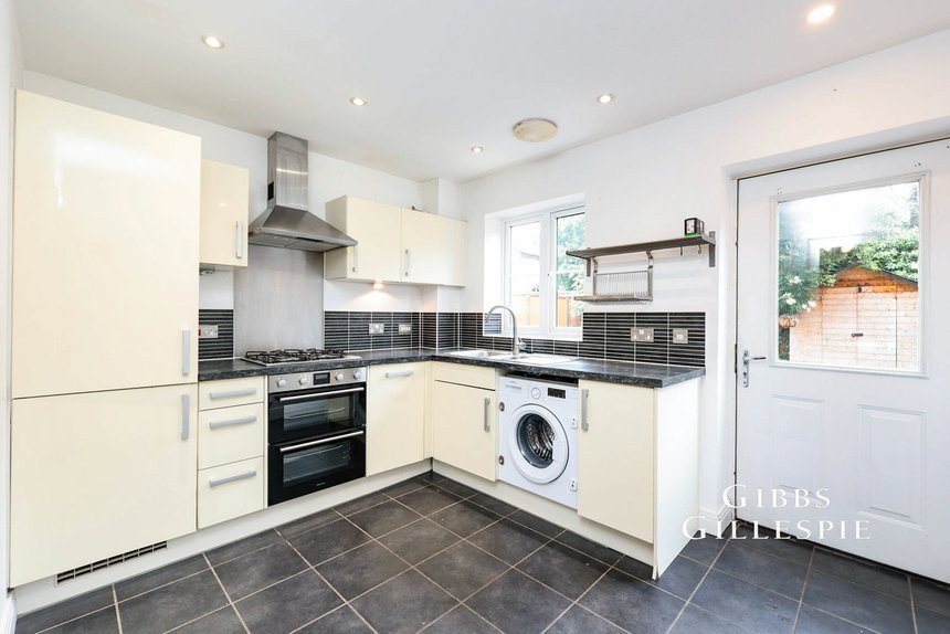 let hardy mews london 53038 - Gibbs Gillespie