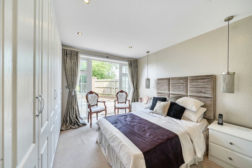 for sale sparrows herne london 53290 - Gibbs Gillespie