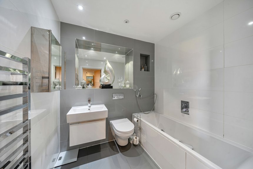 for sale sparrows herne london 53290 - Gibbs Gillespie