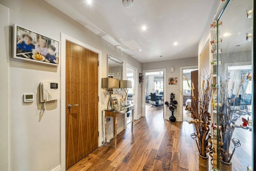 for sale sparrows herne london 53290 - Gibbs Gillespie