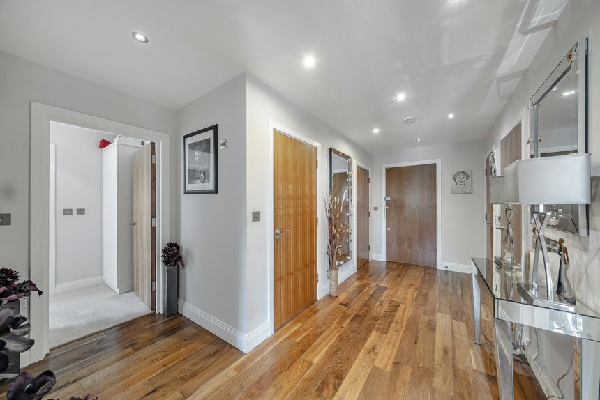 for sale sparrows herne london 53290 - Gibbs Gillespie