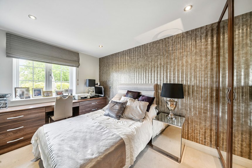 for sale sparrows herne london 53290 - Gibbs Gillespie