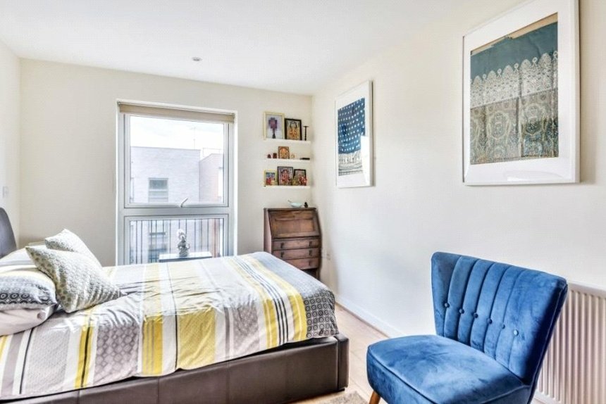 for sale unwin way london 53323 - Gibbs Gillespie