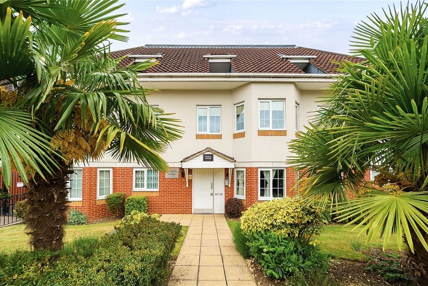 under offer gibbs green london 53329 - Gibbs Gillespie