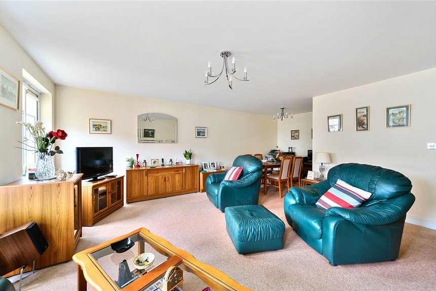 under offer gibbs green london 53329 - Gibbs Gillespie
