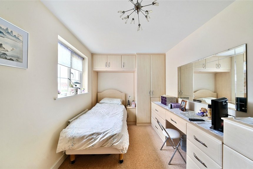 under offer gibbs green london 53329 - Gibbs Gillespie
