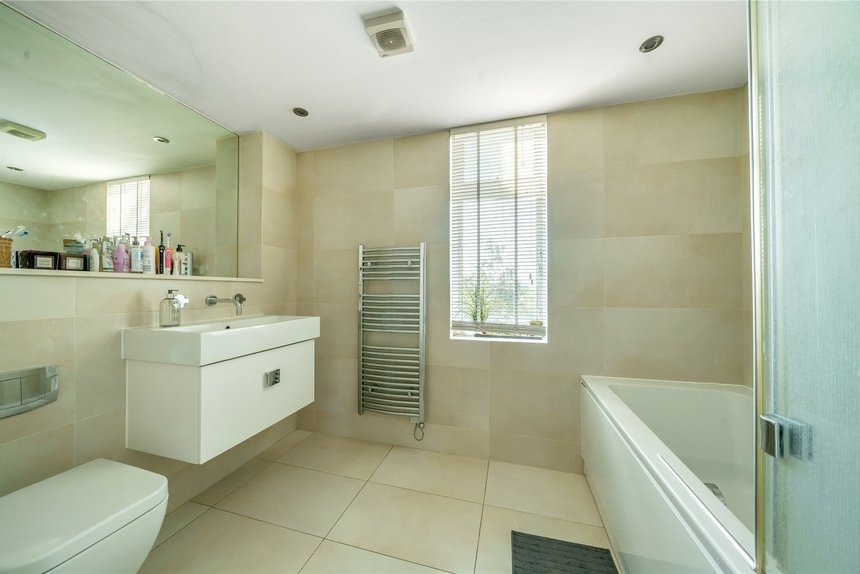 under offer royal connaught drive london 53354 - Gibbs Gillespie