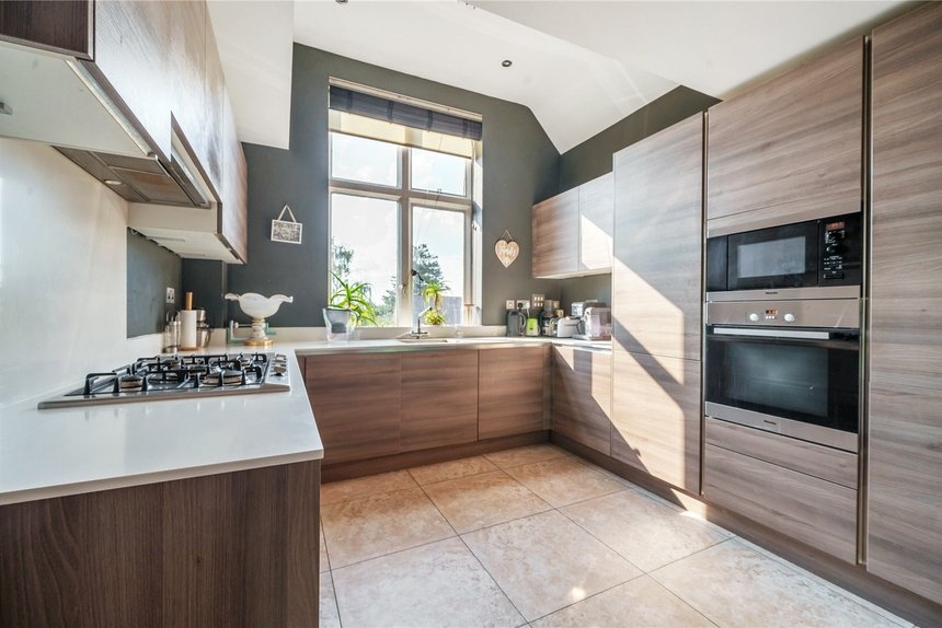 under offer royal connaught drive london 53354 - Gibbs Gillespie