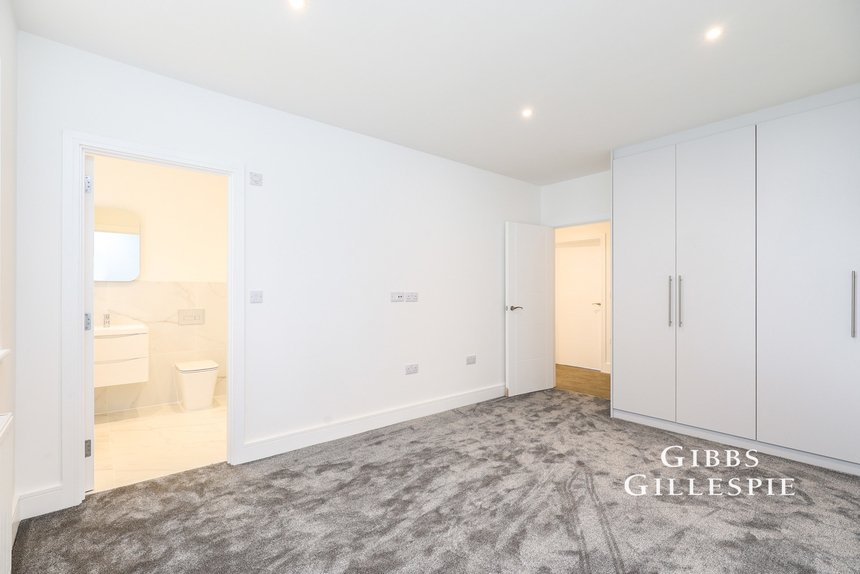 let agreed oxford road london 53407 - Gibbs Gillespie