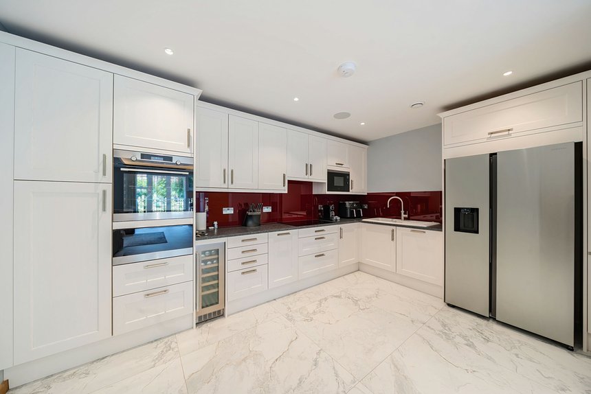 under offer green lane london 53471 - Gibbs Gillespie