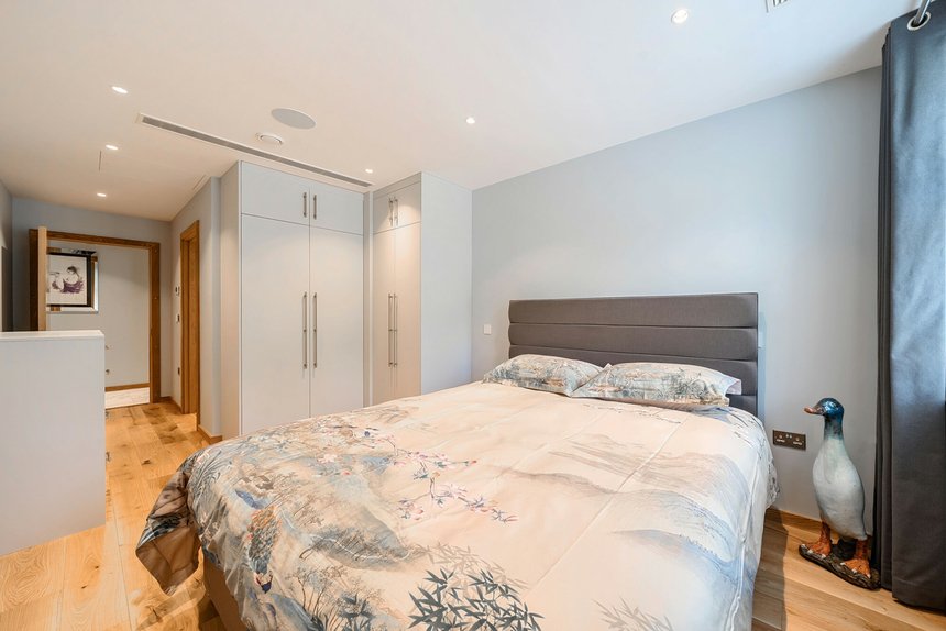 under offer green lane london 53471 - Gibbs Gillespie