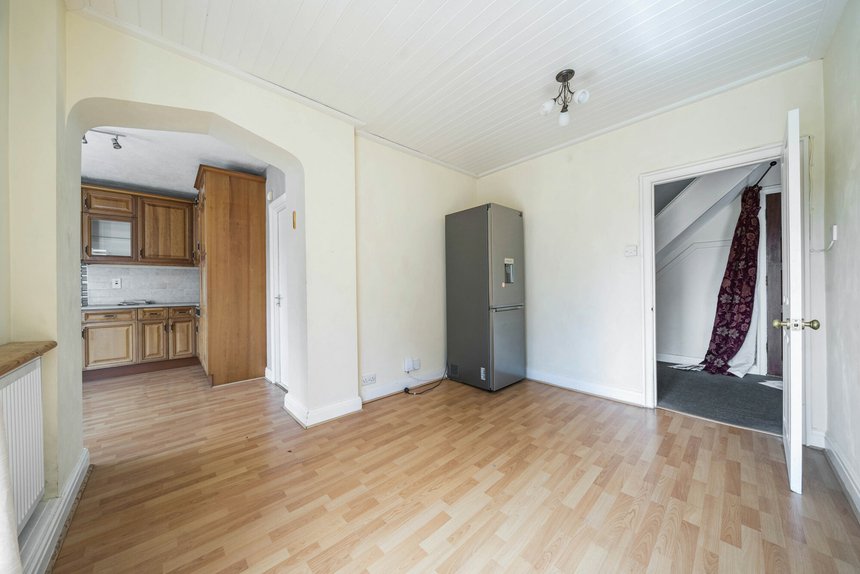 for sale parkfield avenue london 53498 - Gibbs Gillespie
