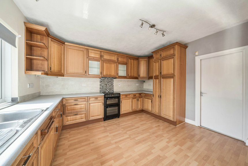for sale parkfield avenue london 53498 - Gibbs Gillespie