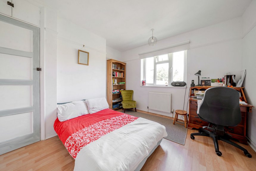 sold willow close london 53511 - Gibbs Gillespie