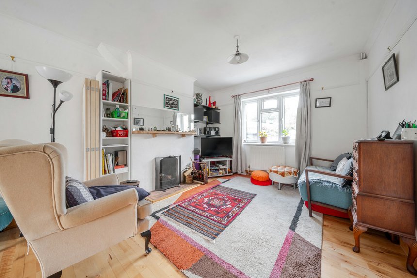 sold willow close london 53511 - Gibbs Gillespie