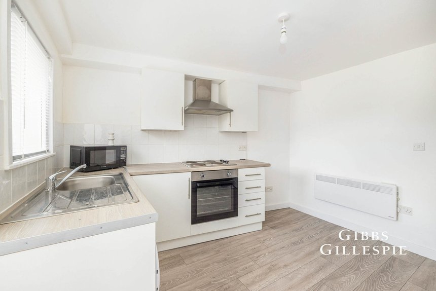 let high road london 53542 - Gibbs Gillespie