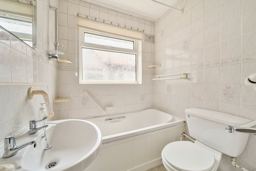 sold cardinal road london 53592 - Gibbs Gillespie