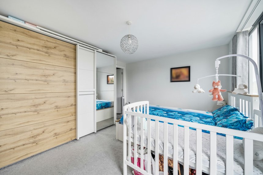 for sale field end road london 53697 - Gibbs Gillespie