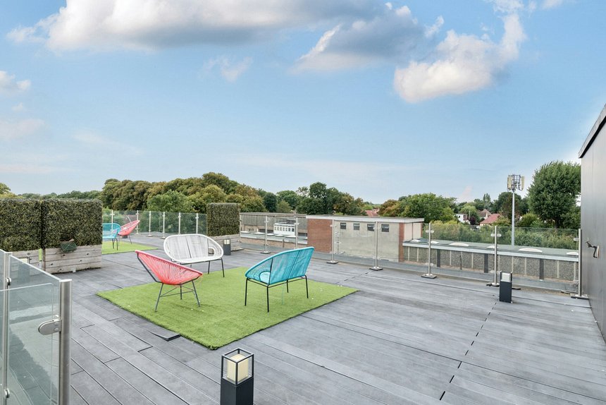 for sale field end road london 53697 - Gibbs Gillespie