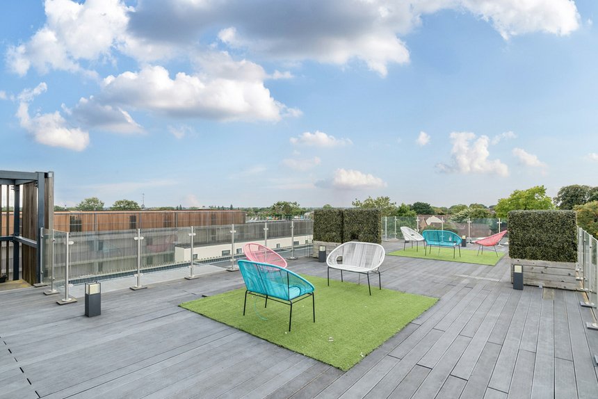 for sale field end road london 53697 - Gibbs Gillespie