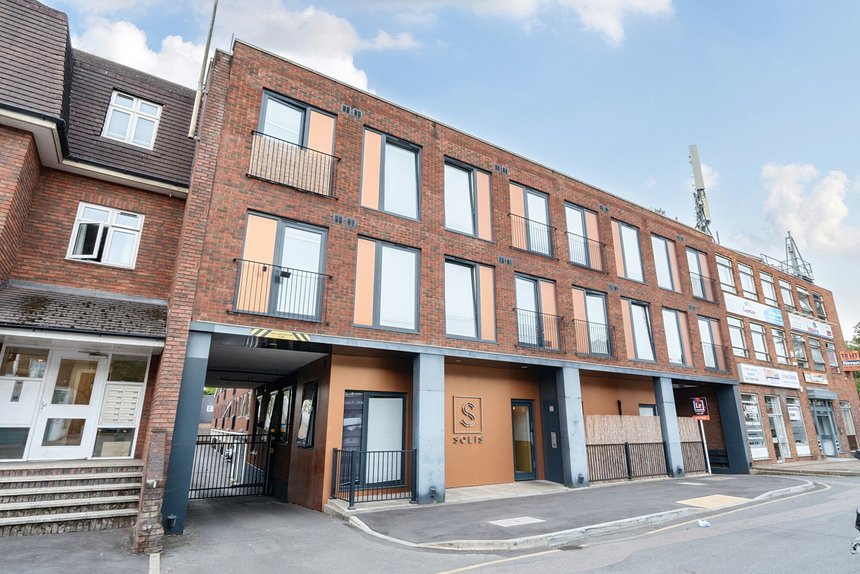 for sale field end road london 53697 - Gibbs Gillespie