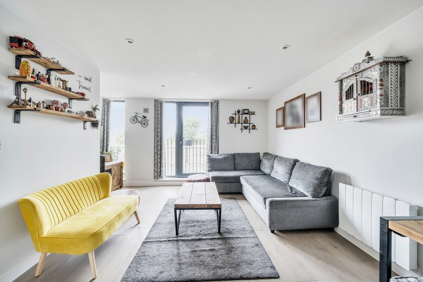 for sale field end road london 53697 - Gibbs Gillespie
