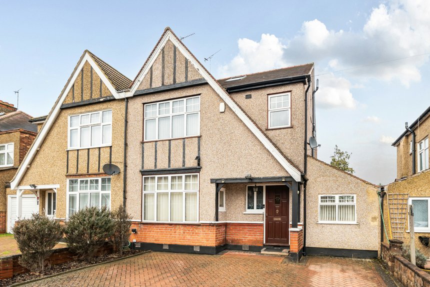 under offer cambridge road london 53733 - Gibbs Gillespie