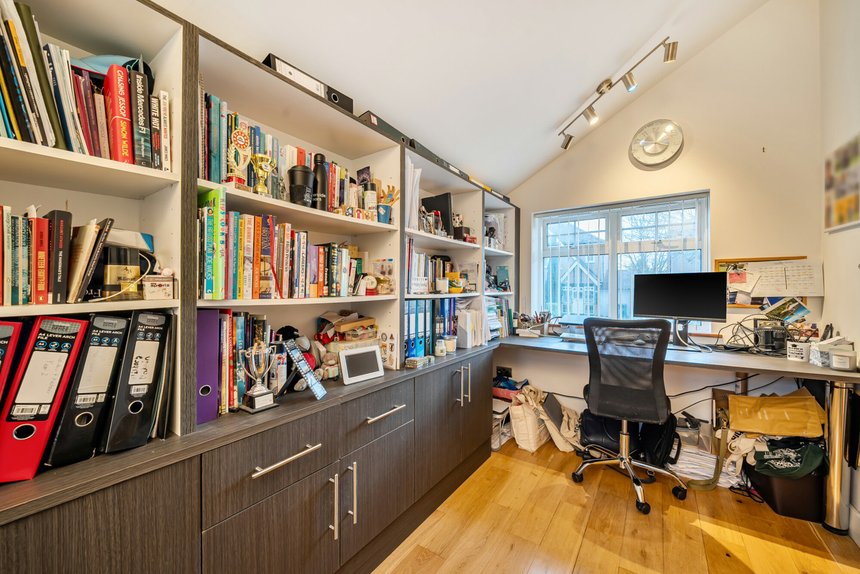 under offer cambridge road london 53733 - Gibbs Gillespie