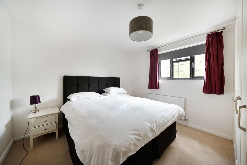 for sale the broadwalk london 53836 - Gibbs Gillespie