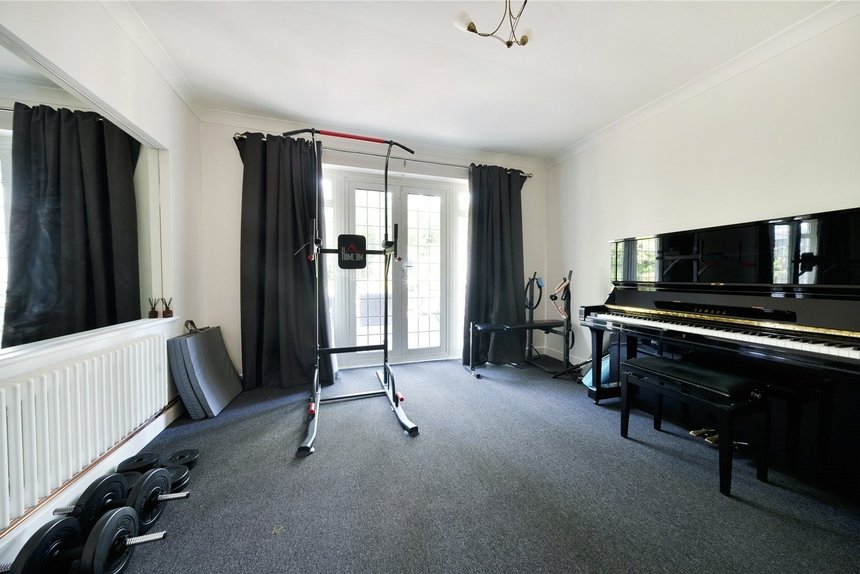 for sale the broadwalk london 53836 - Gibbs Gillespie
