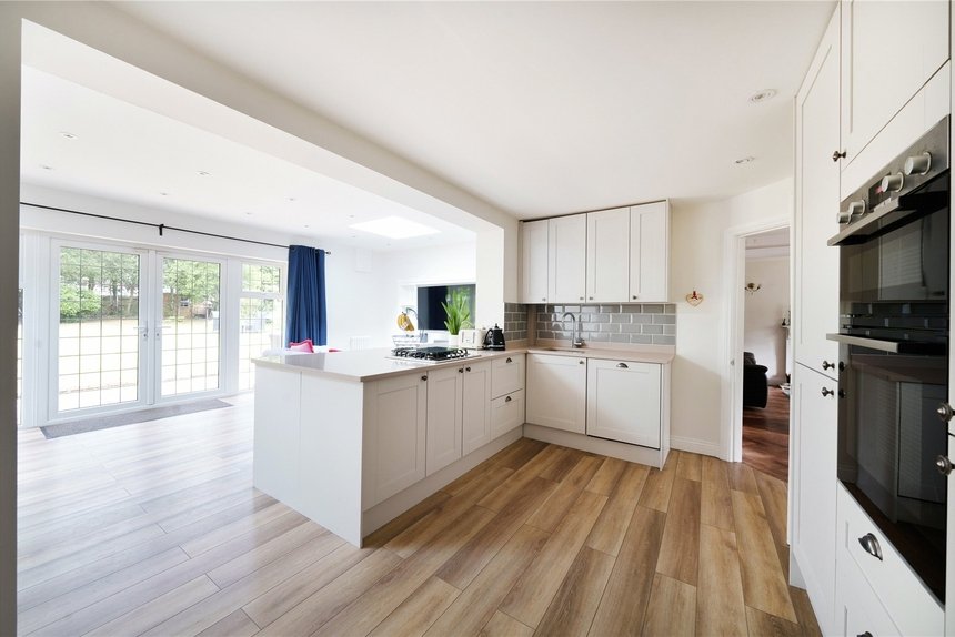 for sale the broadwalk london 53836 - Gibbs Gillespie