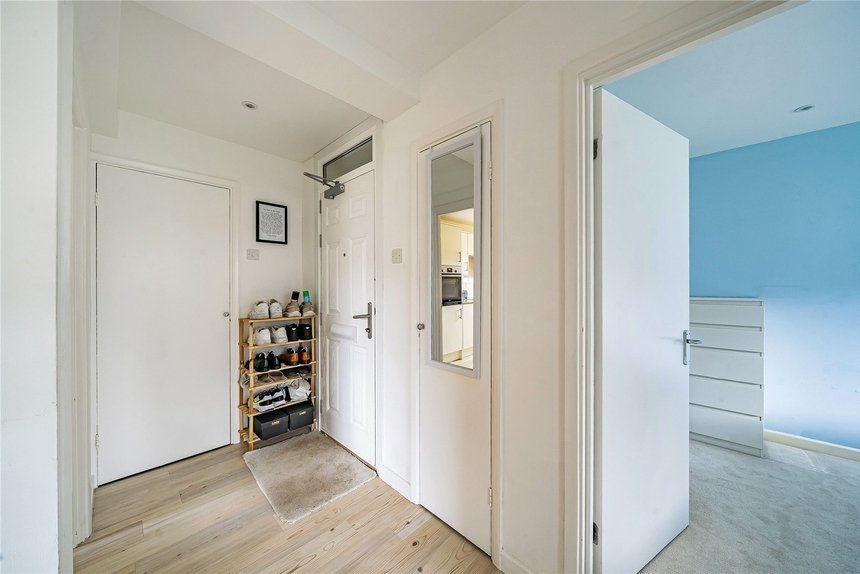 for sale stag lane london 53848 - Gibbs Gillespie