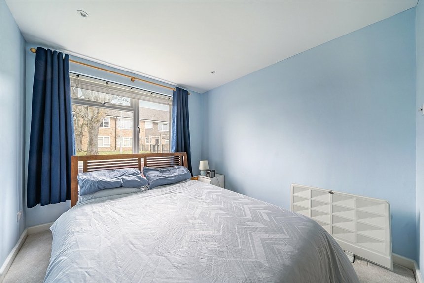 for sale stag lane london 53848 - Gibbs Gillespie