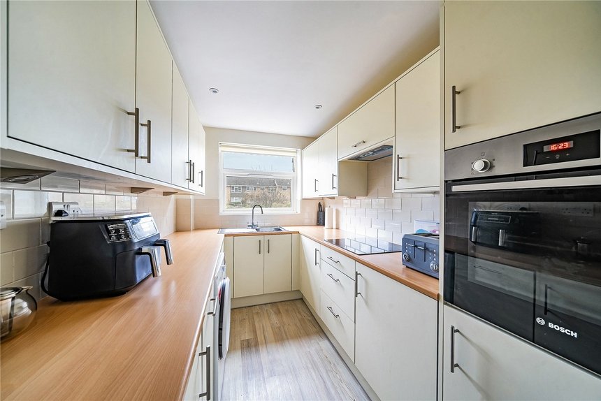 for sale stag lane london 53848 - Gibbs Gillespie