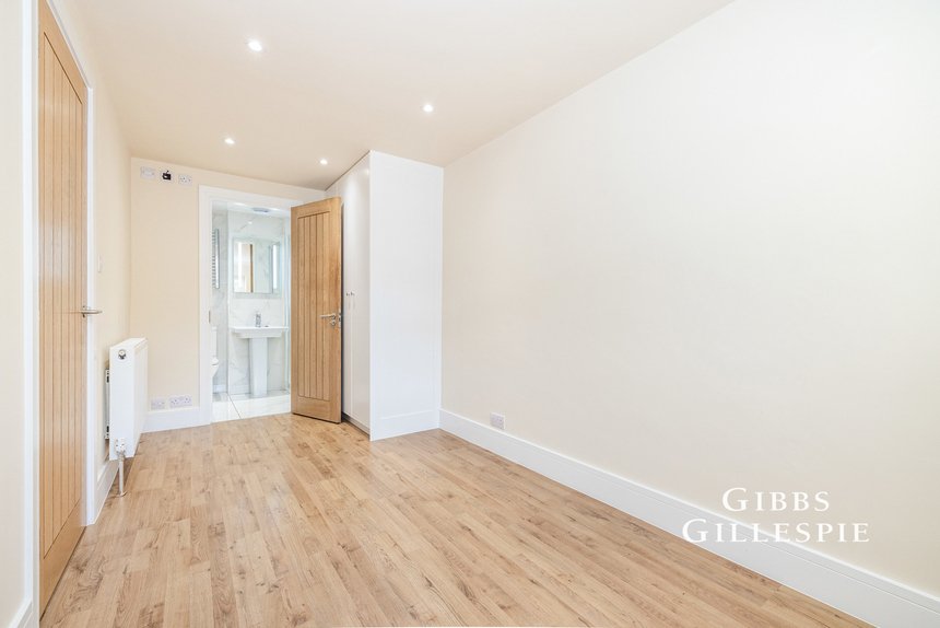 to let peareswood gardens london 53863 - Gibbs Gillespie