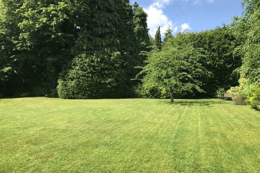 for sale nancy downs london 53902 - Gibbs Gillespie