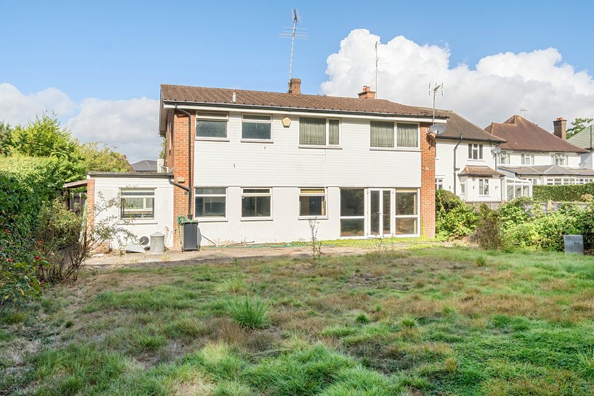 sold davenham avenue london 53903 - Gibbs Gillespie