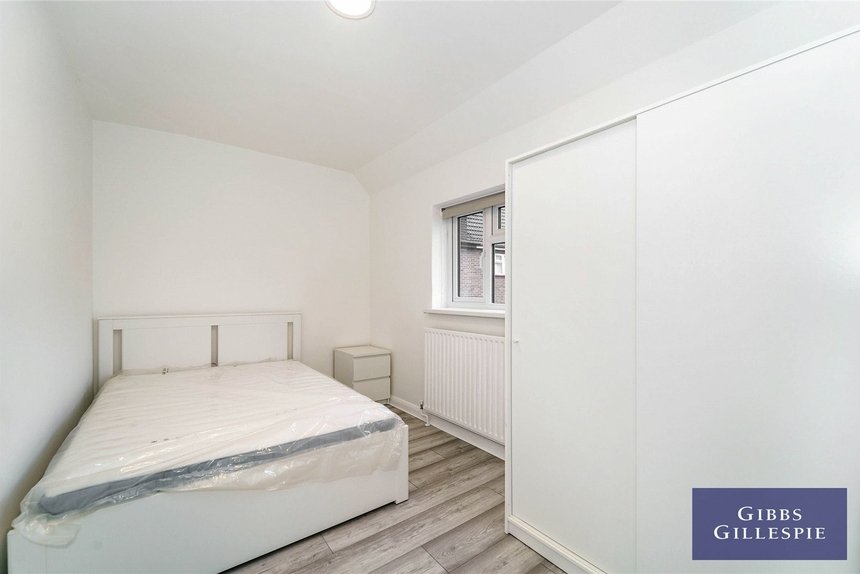 let cherry crescent london 54027 - Gibbs Gillespie