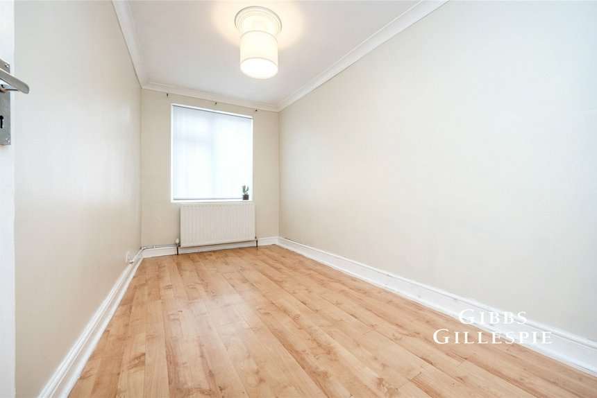 let st. michaels crescent london 54313 - Gibbs Gillespie