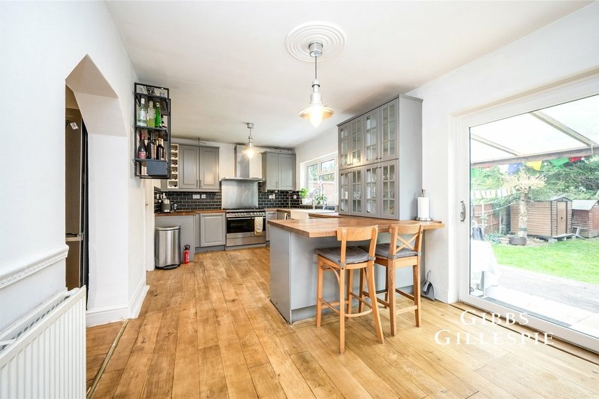 let st. michaels crescent london 54313 - Gibbs Gillespie