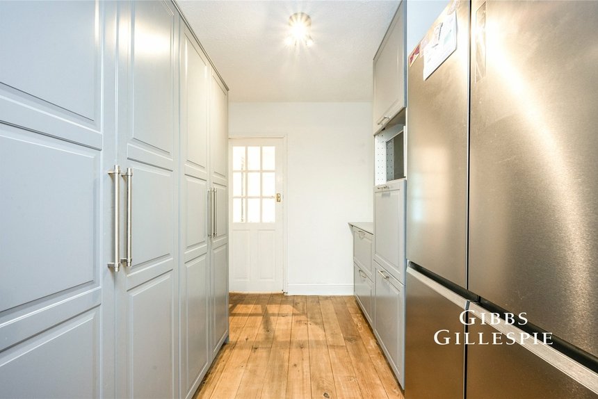 let st. michaels crescent london 54313 - Gibbs Gillespie