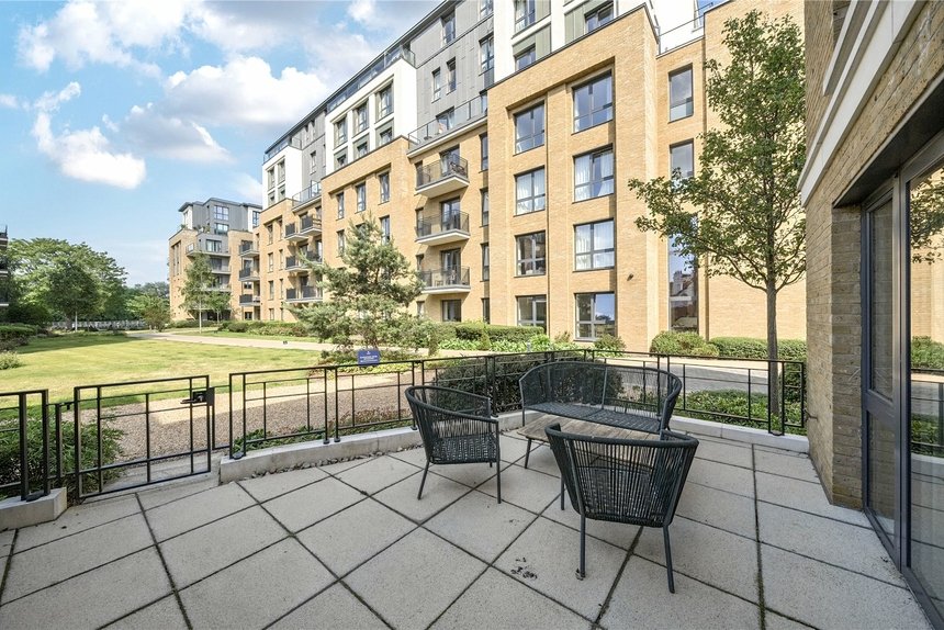 for sale teddington riverside london 54377 - Gibbs Gillespie