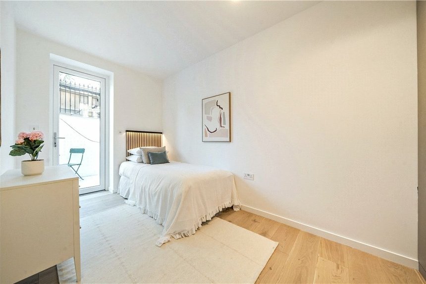 to let sutherland road london 54654 - Gibbs Gillespie