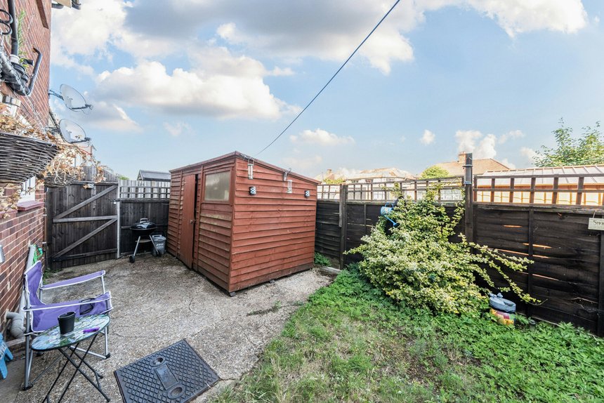 sold watford road london 54669 - Gibbs Gillespie