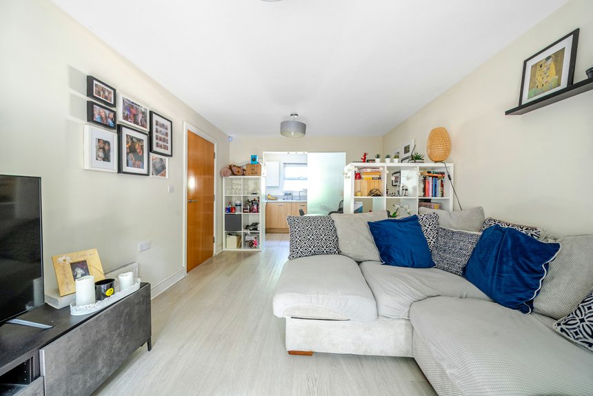 for sale the quadrant london 54681 - Gibbs Gillespie