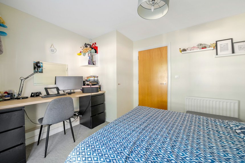 for sale the quadrant london 54681 - Gibbs Gillespie