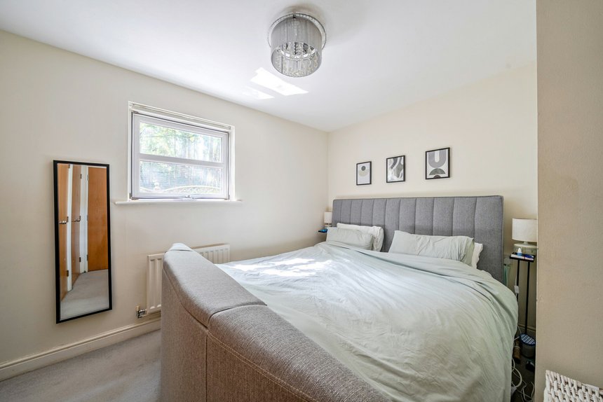 for sale the quadrant london 54681 - Gibbs Gillespie