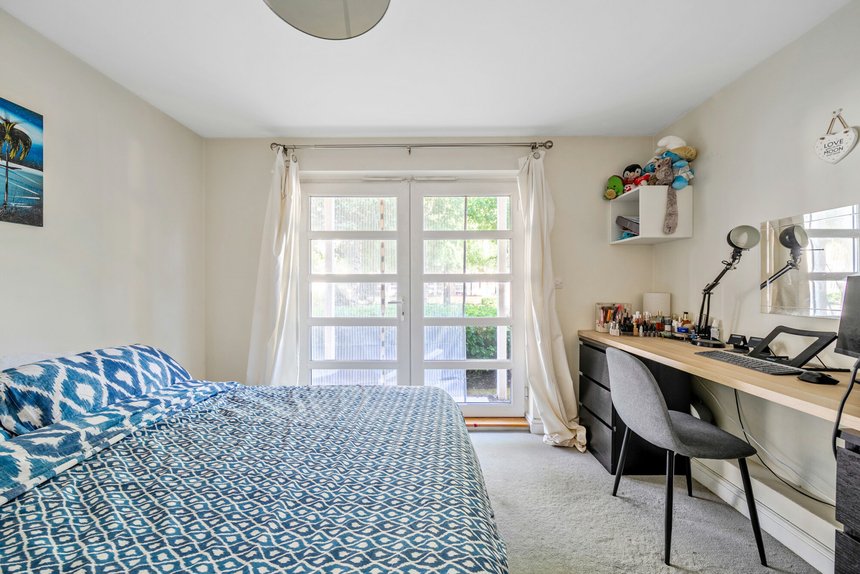 for sale the quadrant london 54681 - Gibbs Gillespie