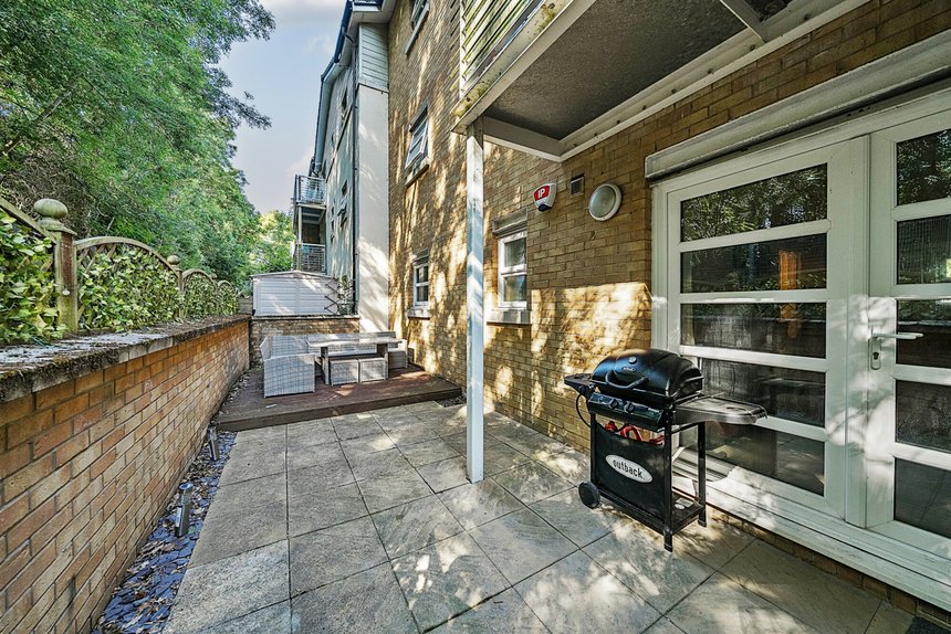for sale the quadrant london 54681 - Gibbs Gillespie