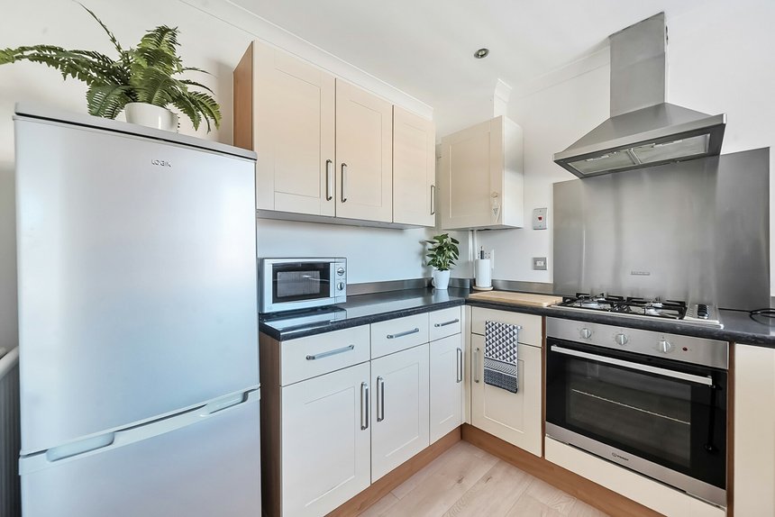 for sale home farm court london 54836 - Gibbs Gillespie